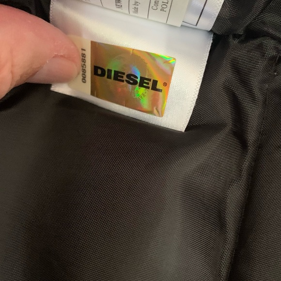 Diesel Youth size 4 Padded Parka w/removable faux fur. New with Tags. - Picture 4 of 8